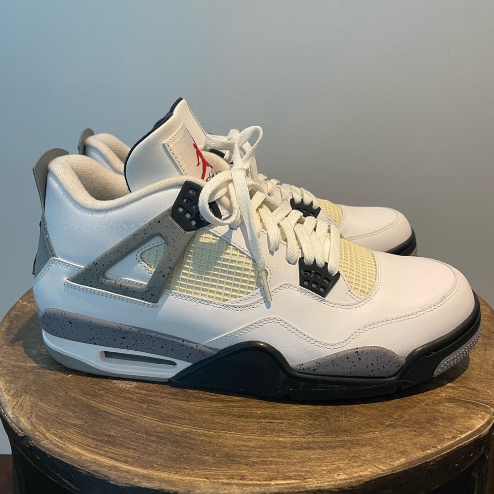 Jordan 4 Retro OG White Cement